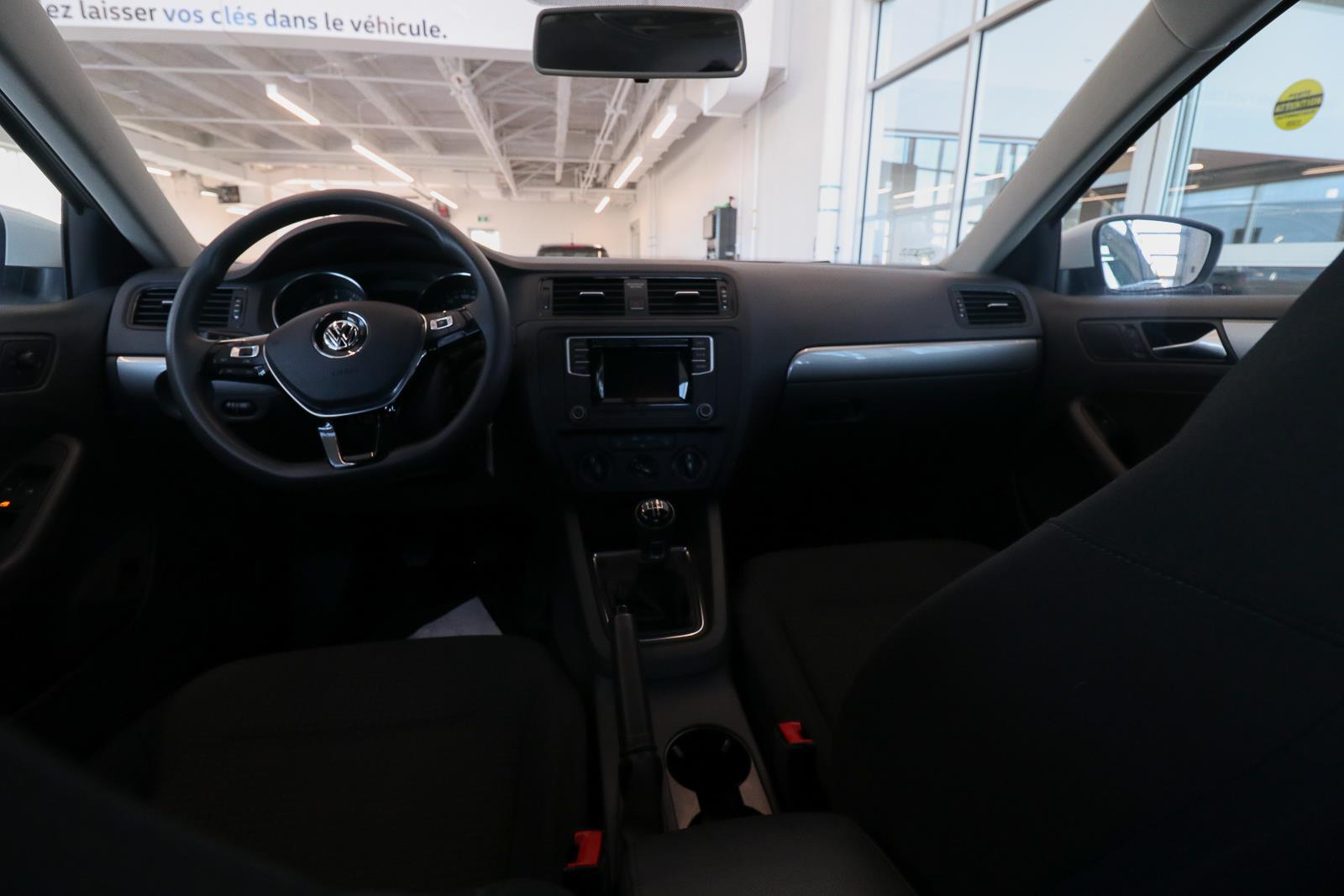 volkswagen Jetta Sedan 2017 - 17