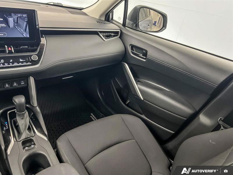 toyota Corolla Cross 2023 - 27