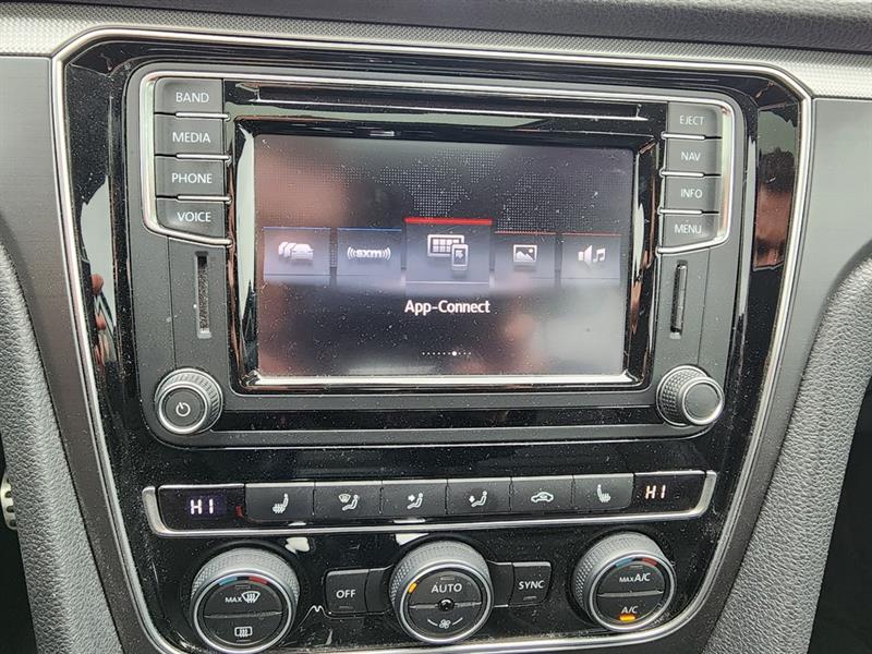 volkswagen Passat 2017 - 16