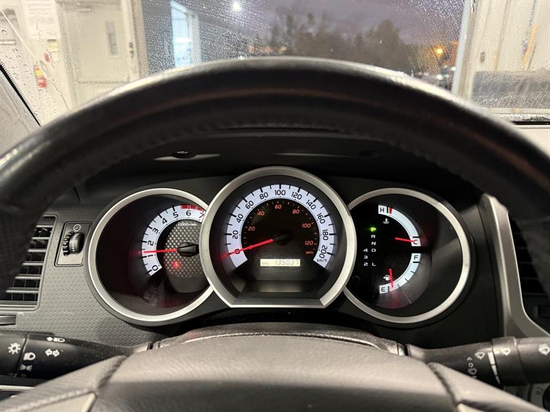 toyota Tacoma 2015 - 12