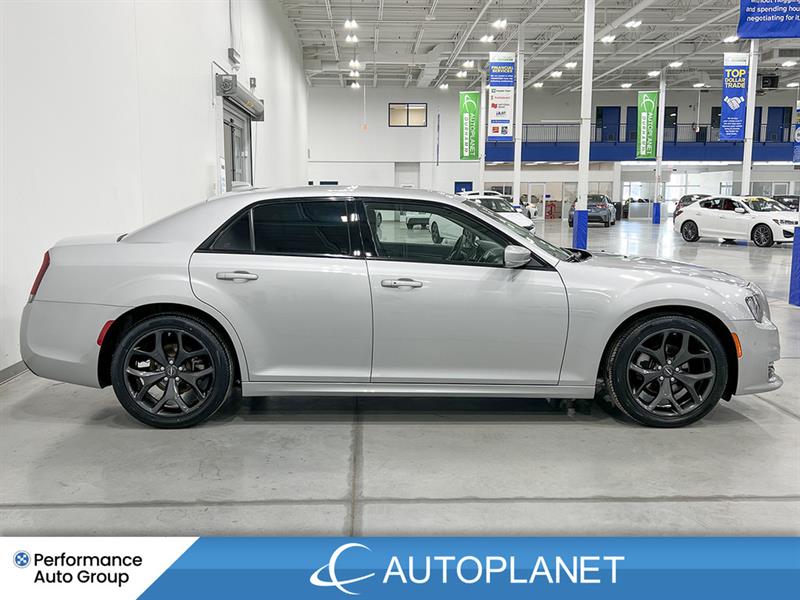 chrysler 300 2022 - 5