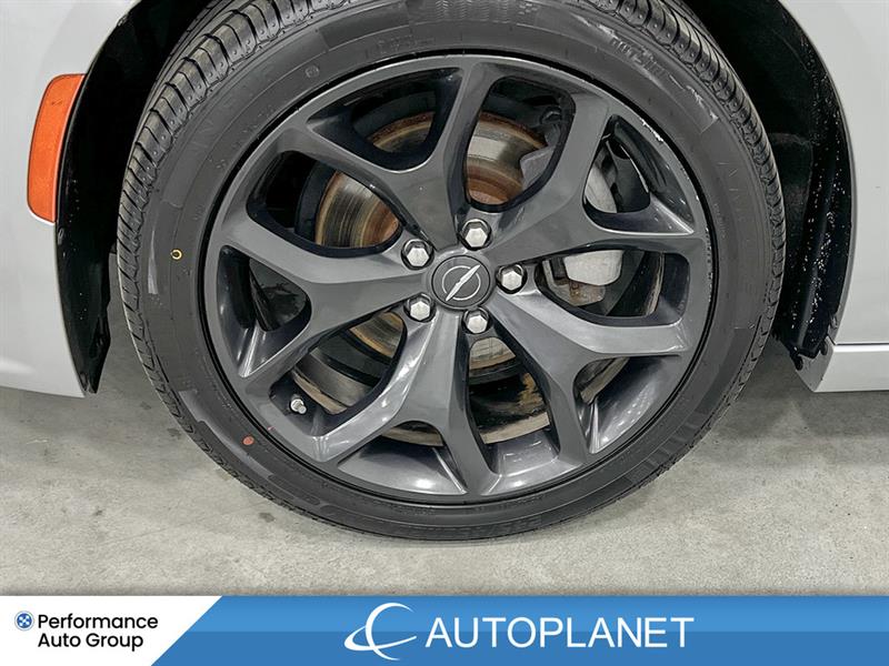 chrysler 300 2022 - 11