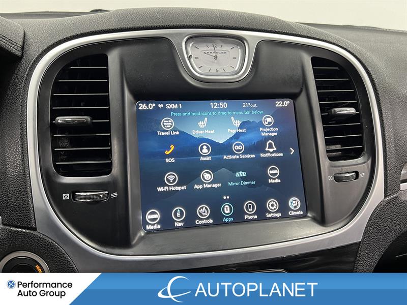 chrysler 300 2022 - 26