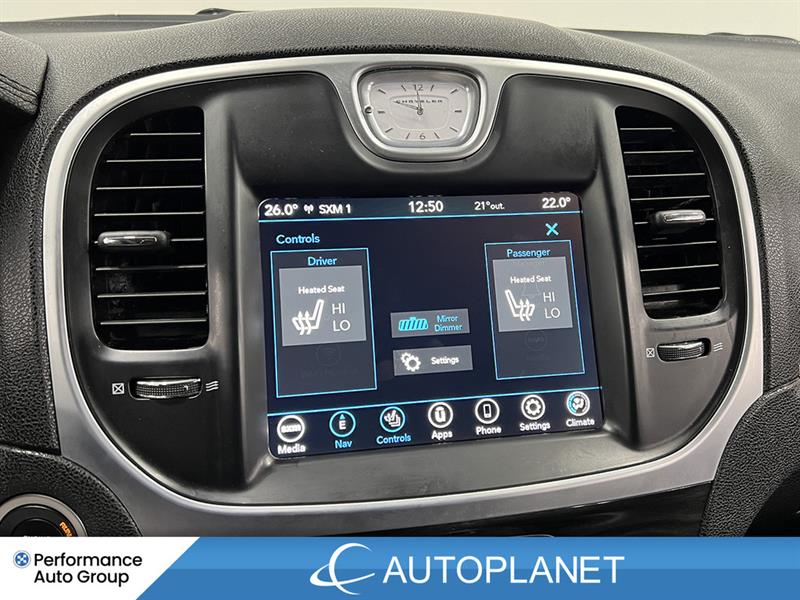 chrysler 300 2022 - 30