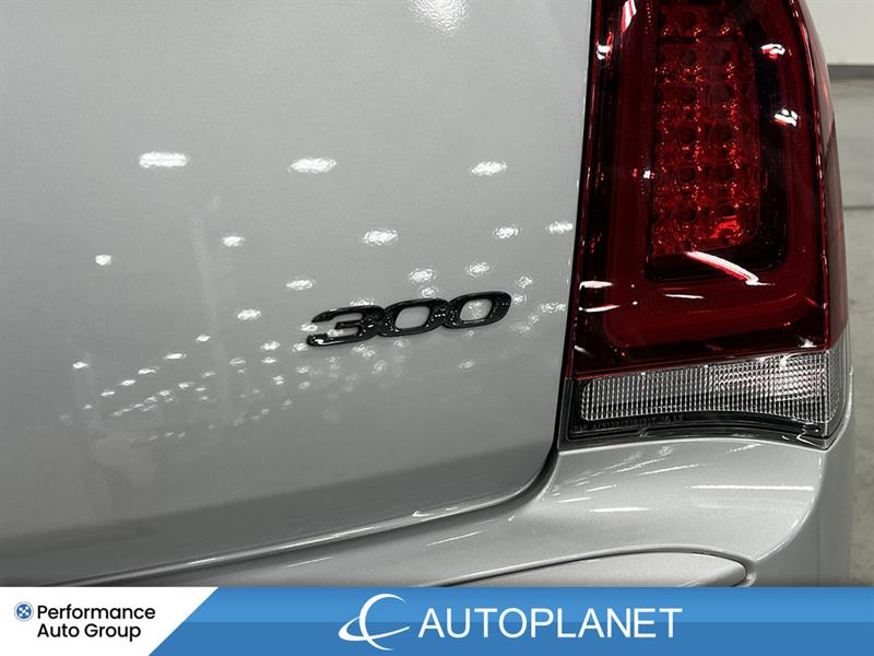 chrysler 300 2022 - 33