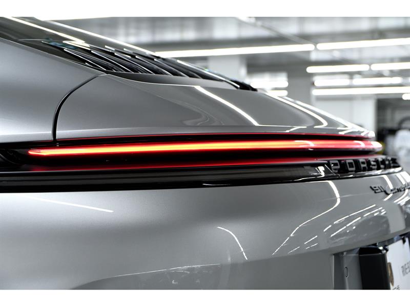 porsche 911 2025 - 51