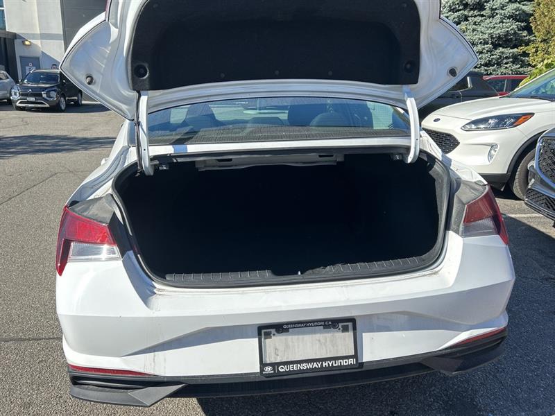 hyundai Elantra 2023 - 18