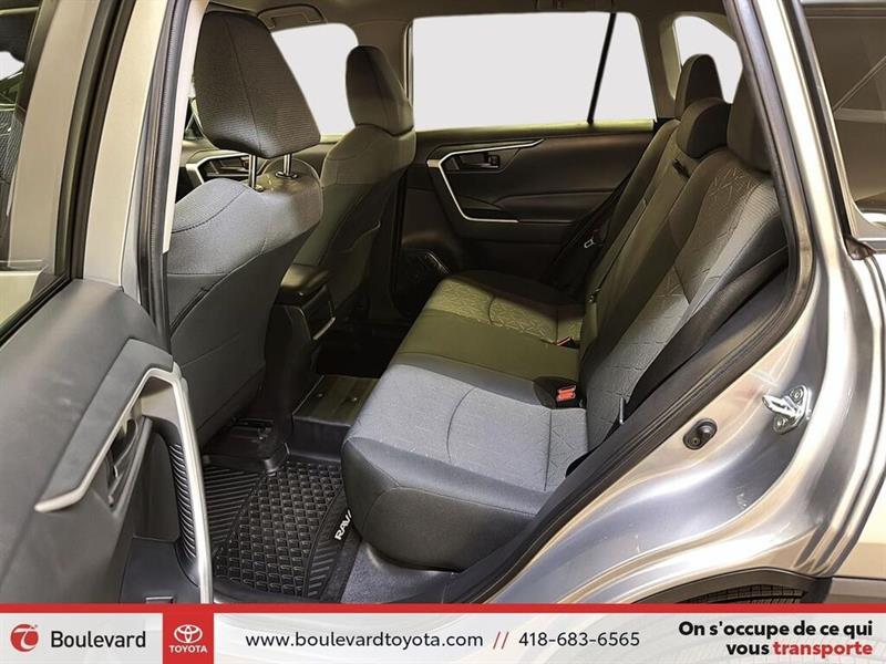 toyota RAV4 2021 - 32