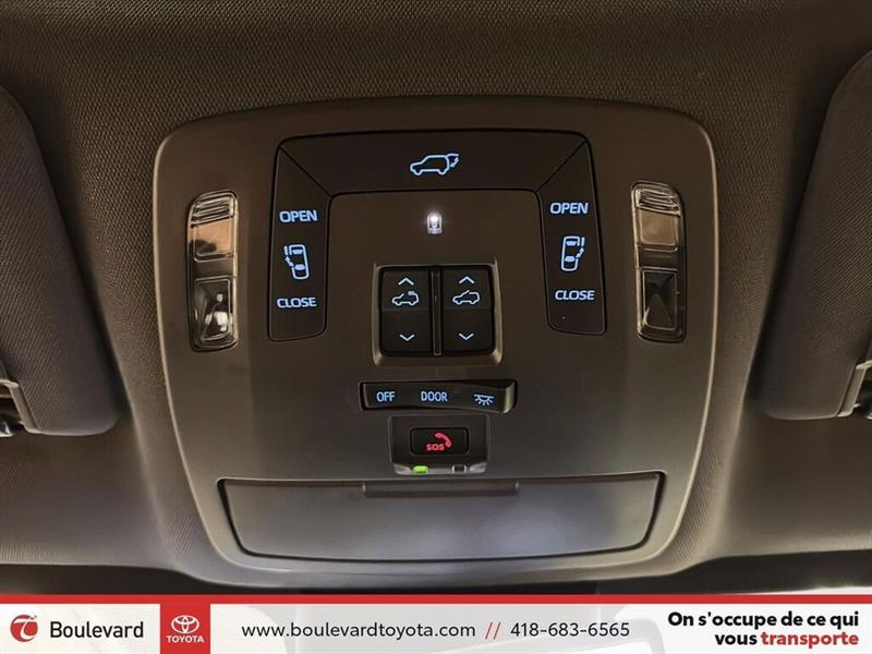 toyota Sienna 2022 - 17