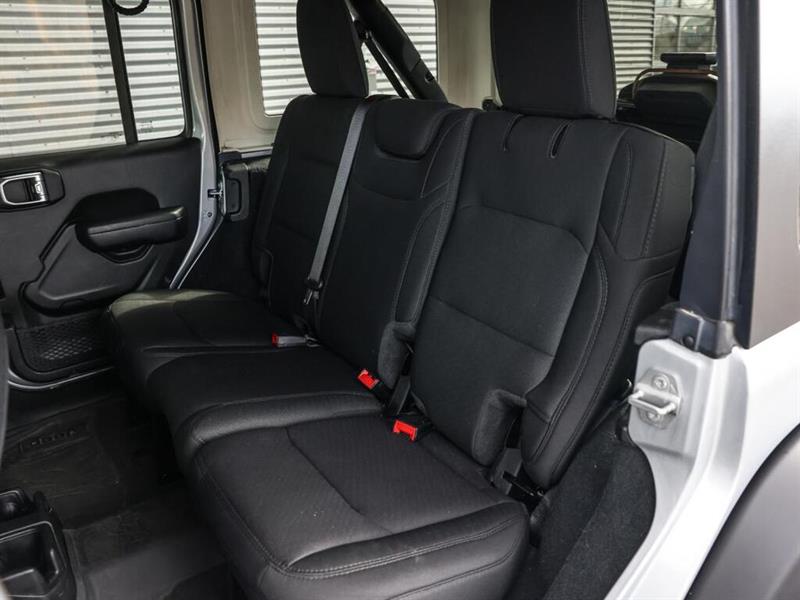 jeep Wrangler 2022 - 16