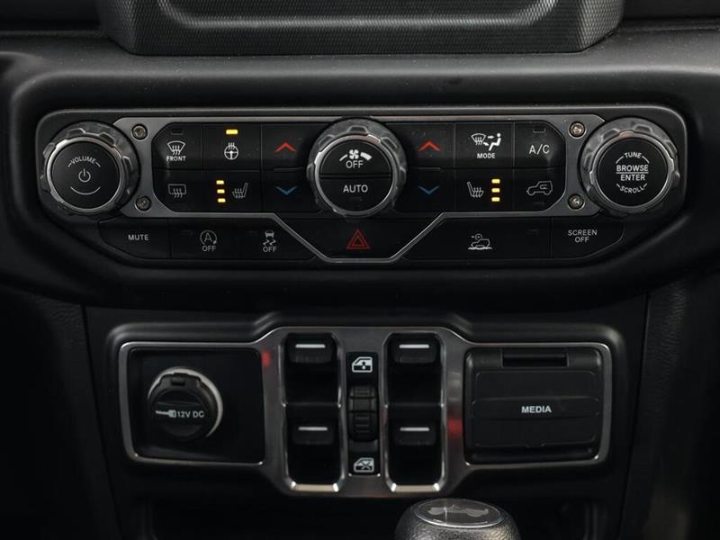 jeep Wrangler 2022 - 21