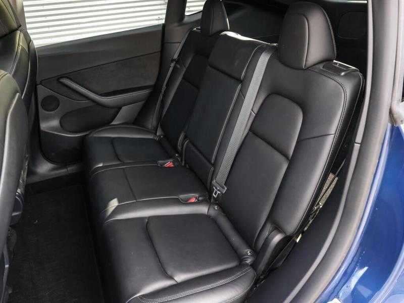 tesla Model Y 2022 - 24