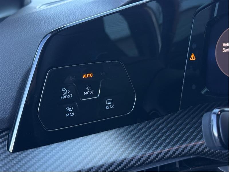 volkswagen Golf R 2025 - 17