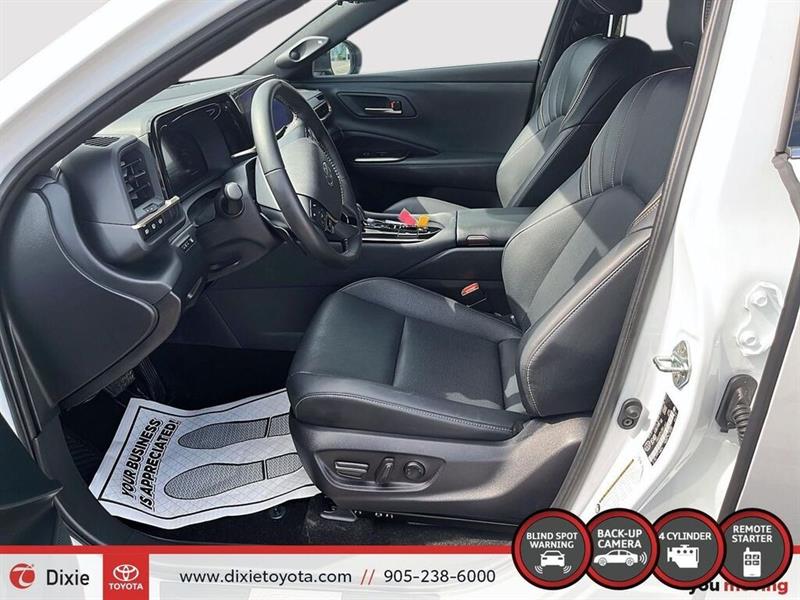 toyota Crown Signia 2025 - 13