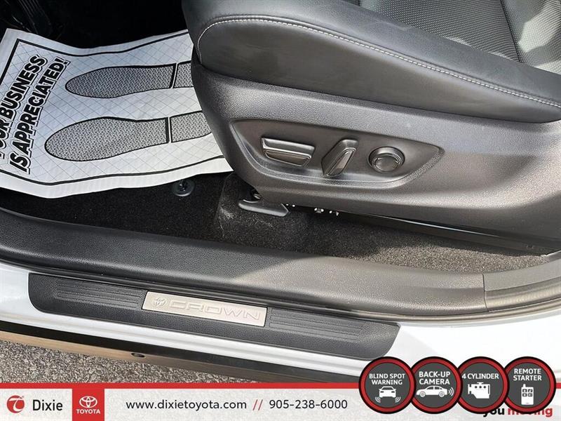 toyota Crown Signia 2025 - 14