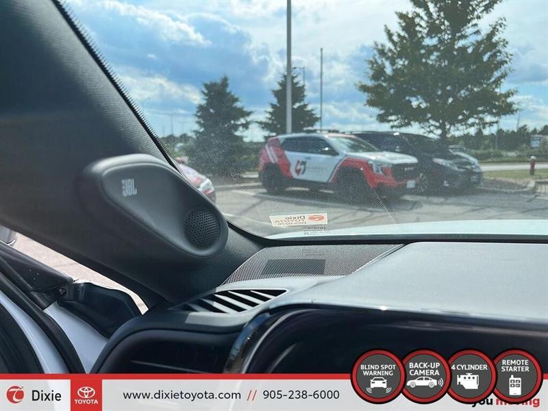 toyota Crown Signia 2025 - 16