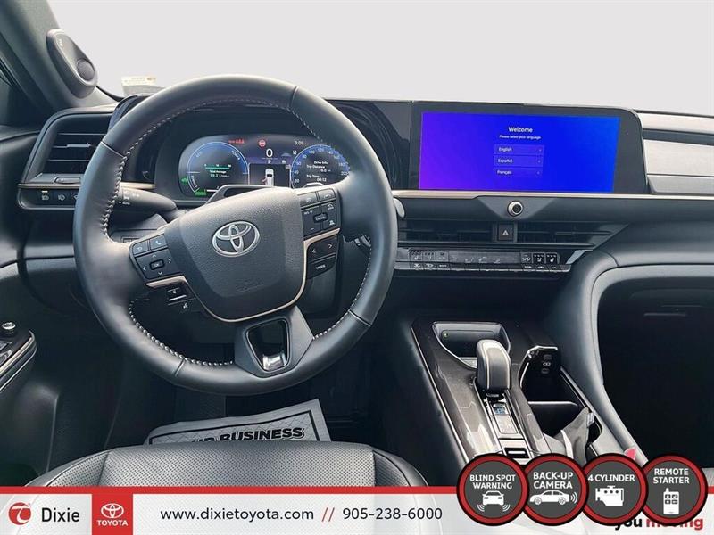 toyota Crown Signia 2025 - 25