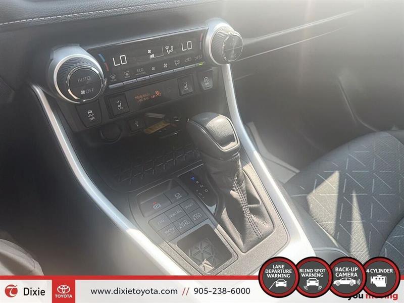 toyota RAV4 2022 - 17