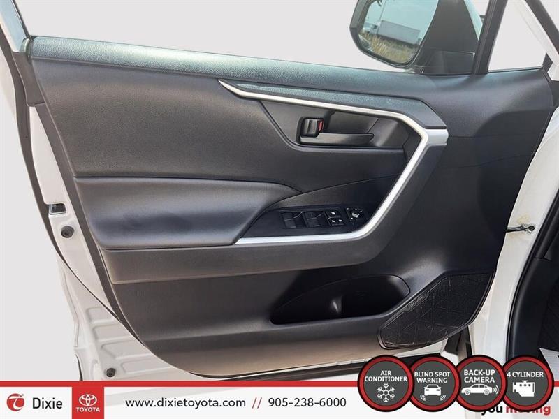 toyota RAV4 2023 - 11