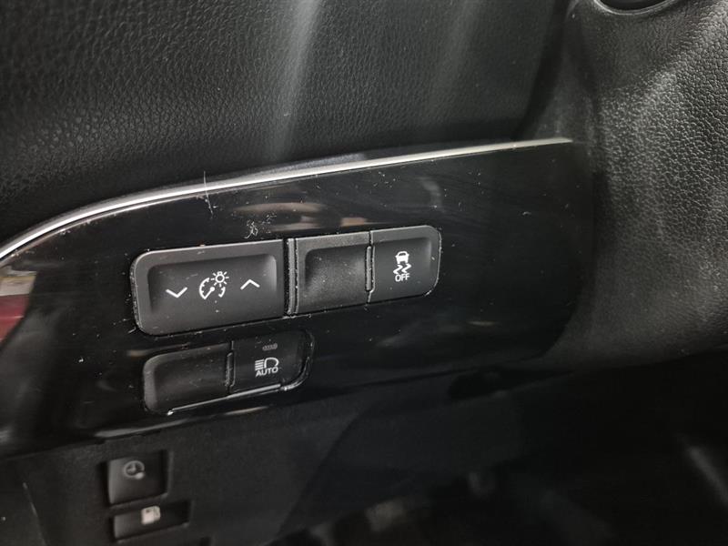 toyota Prius Prime 2021 - 13