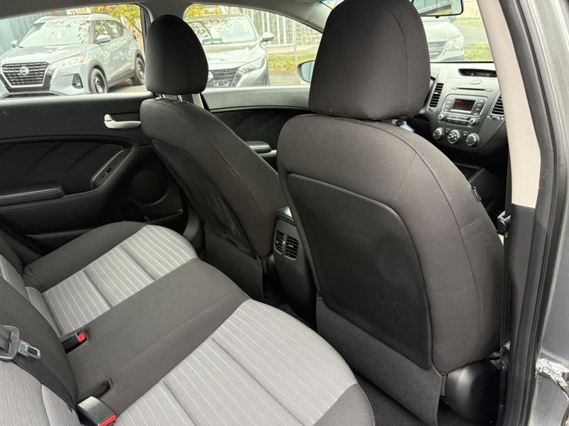 kia Forte 2014 - 31