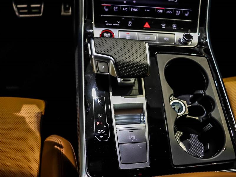 audi RS Q8 2025 - 24