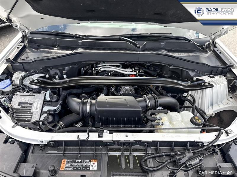 ford Explorer 2022 - 10