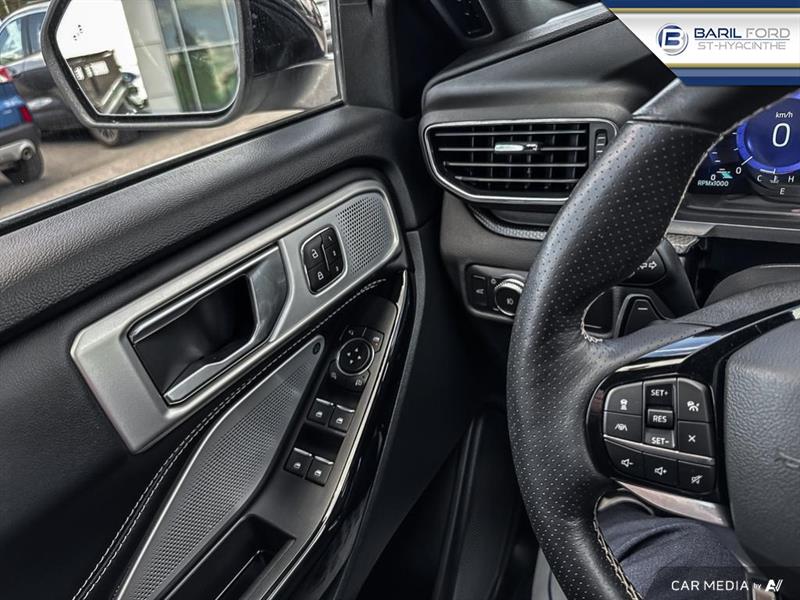 ford Explorer 2022 - 17