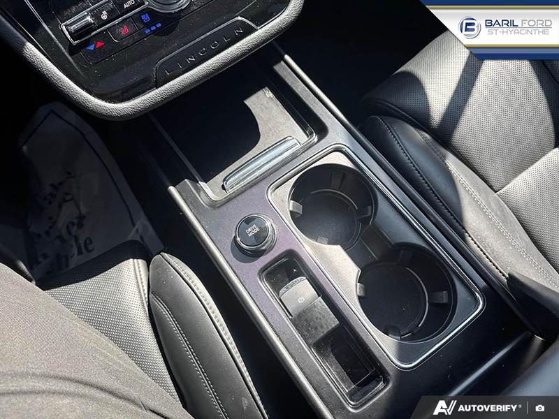 lincoln Corsair 2022 - 17