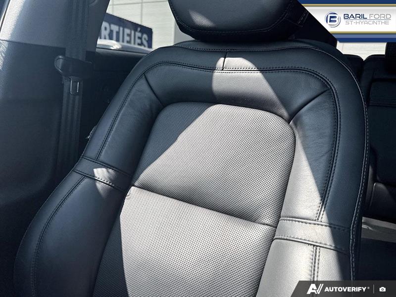 lincoln Corsair 2022 - 18