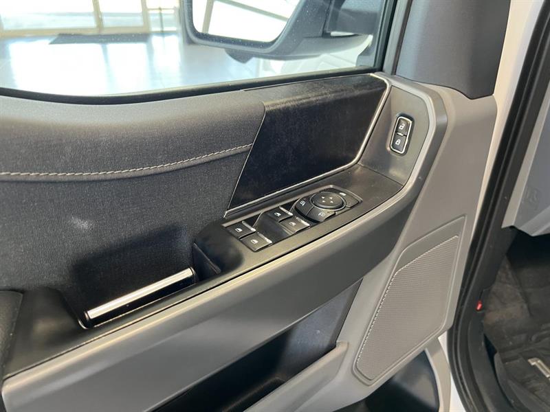 ford F-150 Lightning 2023 - 13