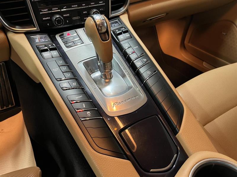 porsche Panamera 2016 - 16