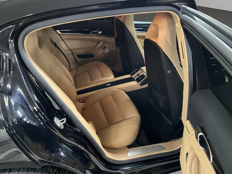 porsche Panamera 2016 - 19