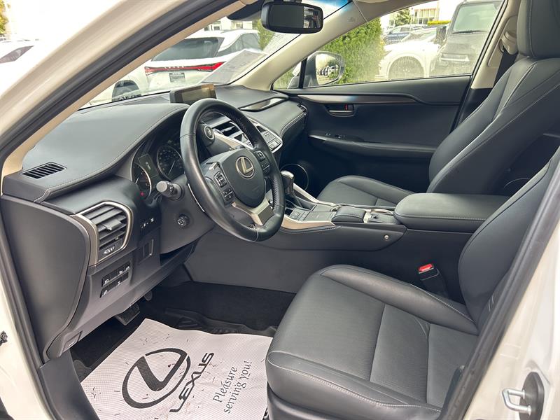 lexus NX 300 2019 - 16