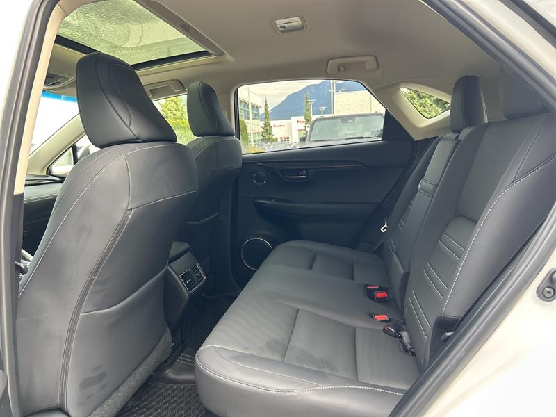 lexus NX 300 2019 - 19