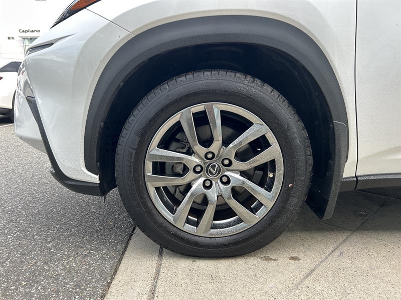 lexus NX 300 2019 - 21