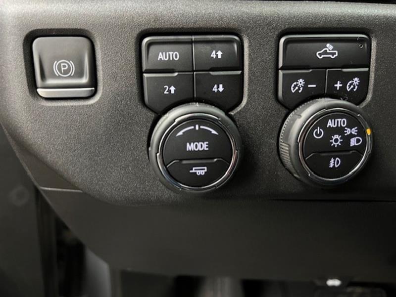 chevrolet Silverado 1500 2023 - 29