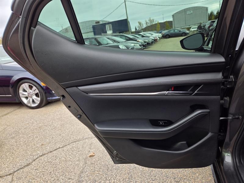 mazda Mazda3 Sport 2020 - 23