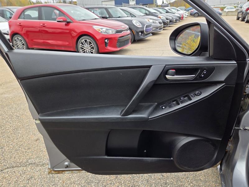 mazda Mazda3 2013 - 23