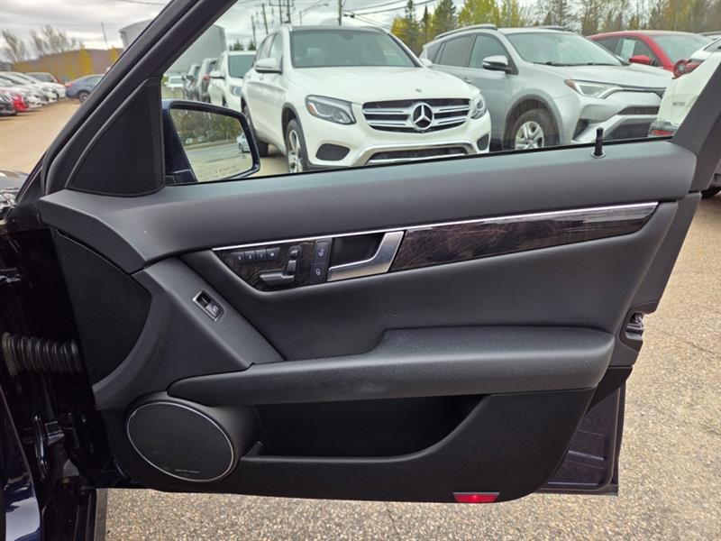 mercedes-benz C-Class 2012 - 17