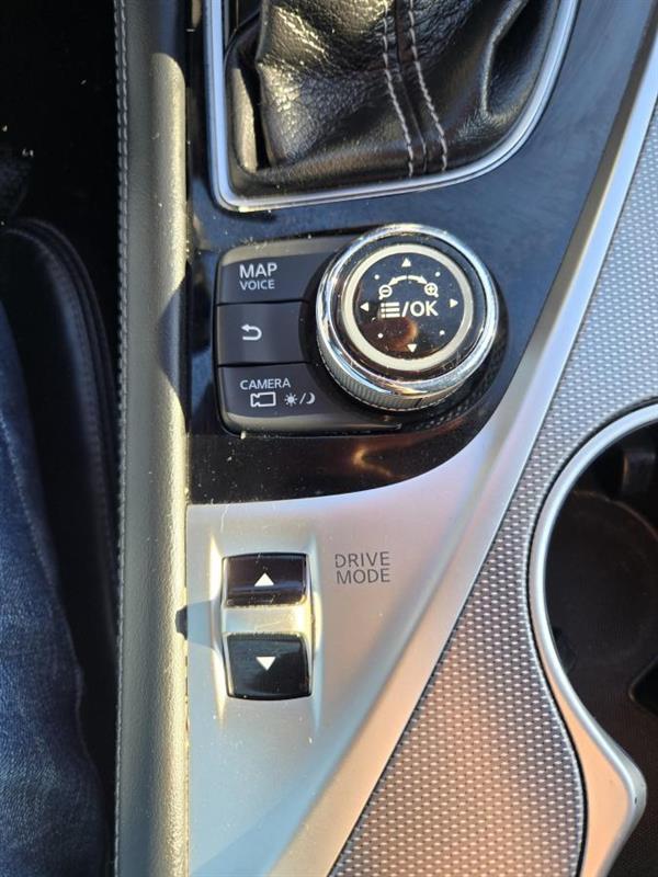 infiniti Q50 2017 - 22