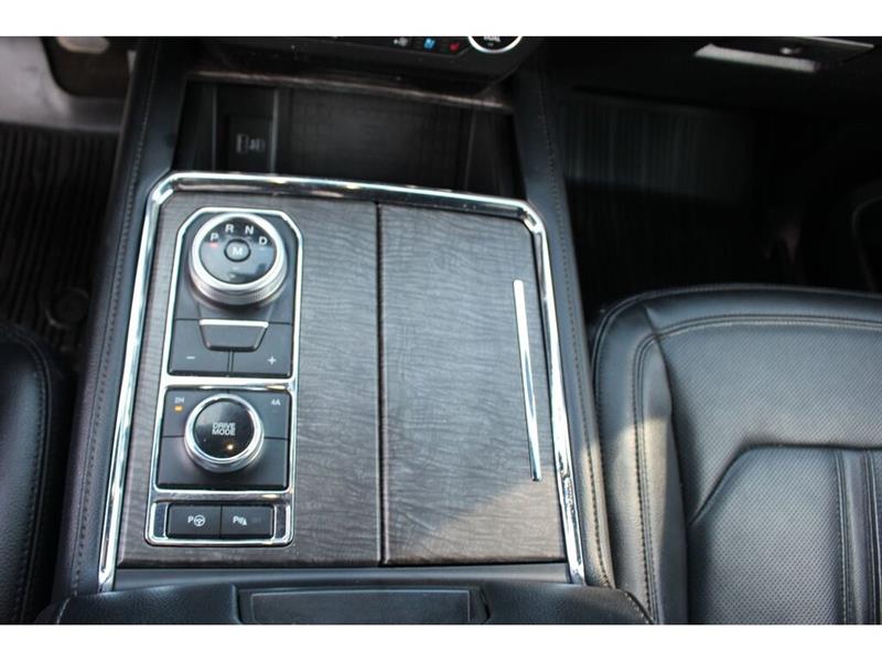 ford Expedition 2021 - 26