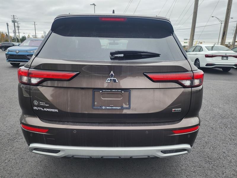 mitsubishi Outlander 2022 - 4