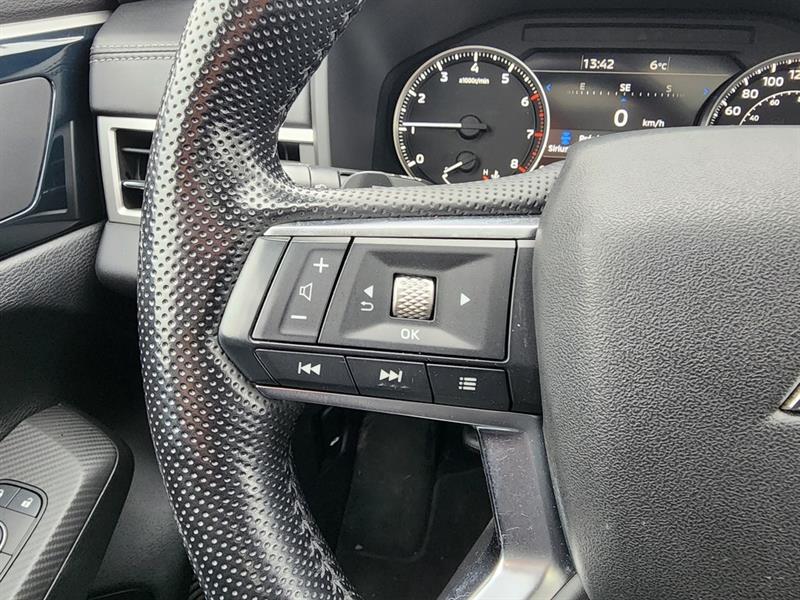 mitsubishi Outlander 2022 - 11