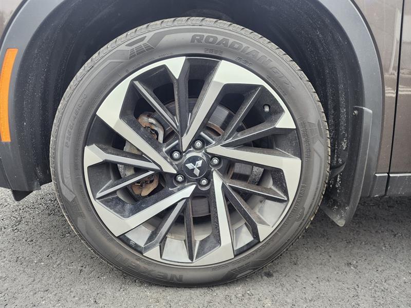 mitsubishi Outlander 2022 - 18