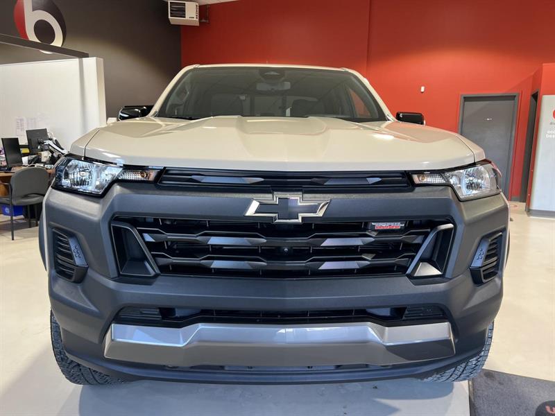 chevrolet Colorado 2023 - 12