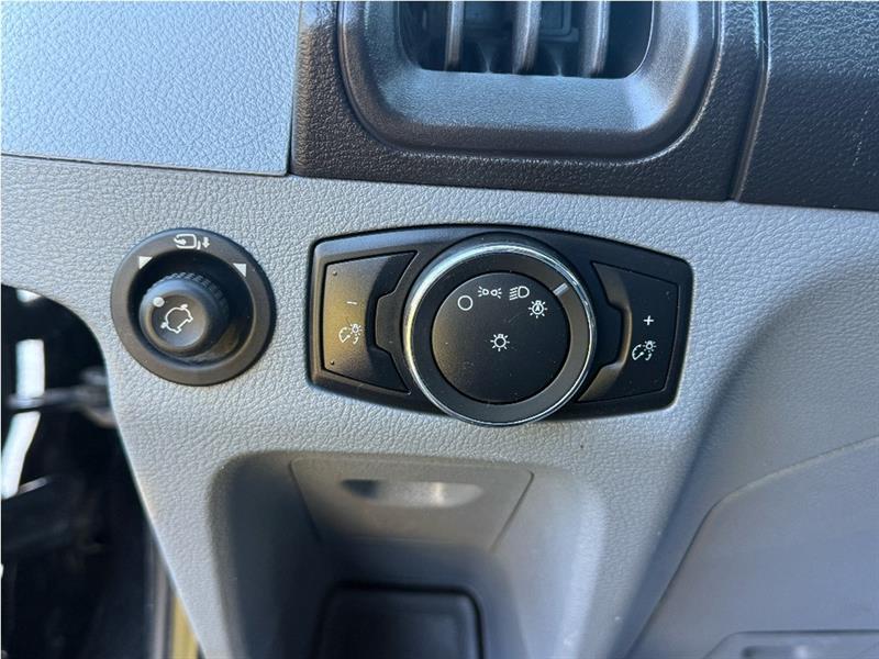 ford Transit Passenger Wagon 2018 - 12