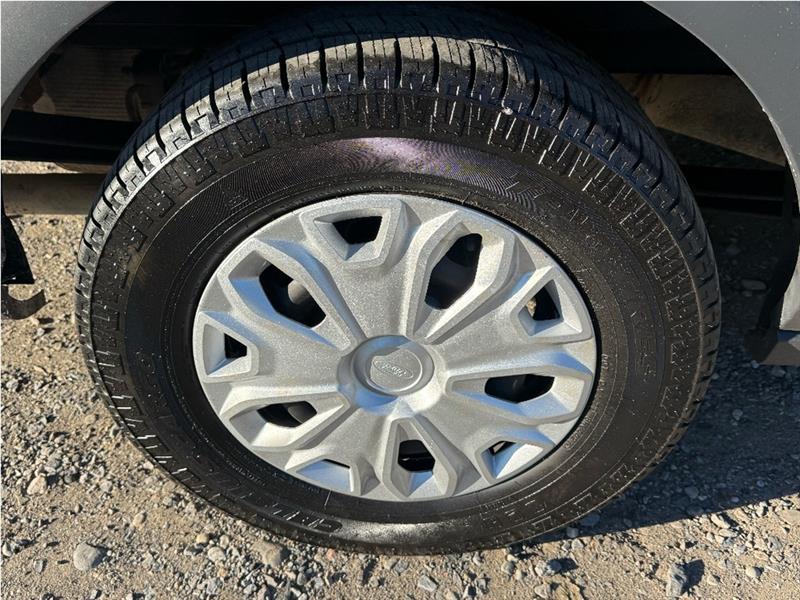 ford Transit Passenger Wagon 2018 - 13