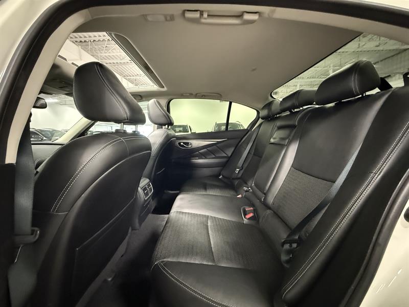 infiniti Q50 2018 - 17