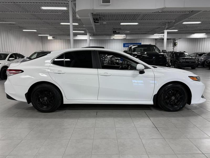 toyota Camry 2018 - 4